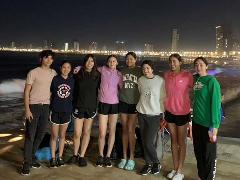 Anguilas invaden Mazatlán