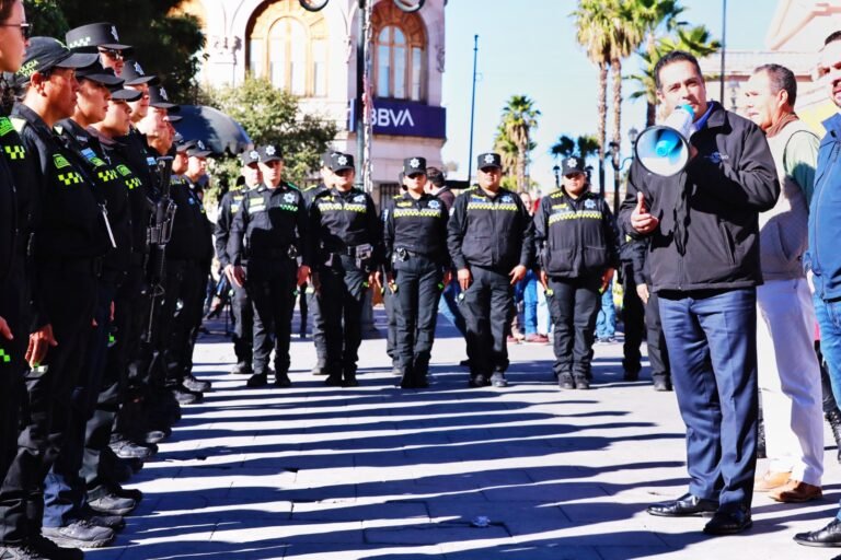 Con equipamiento y capacitación damos más paz y tranquilidad a la gran familia: Toño Ochoa