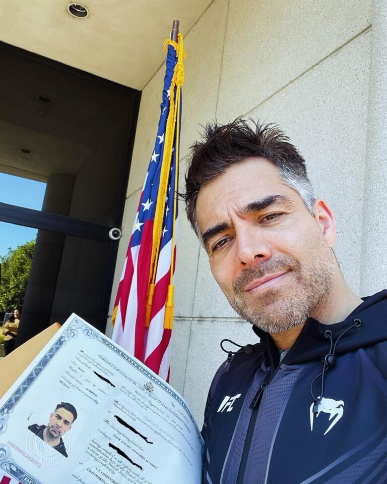 Omar Chaparro recibe la ciudadanía estadounidense