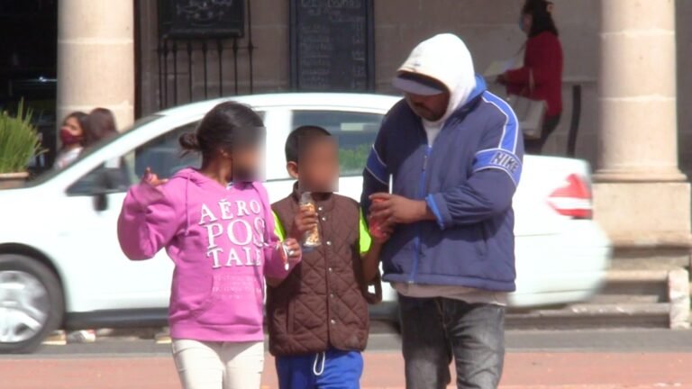Retira DIF a 25 niños que trabajaban en calles