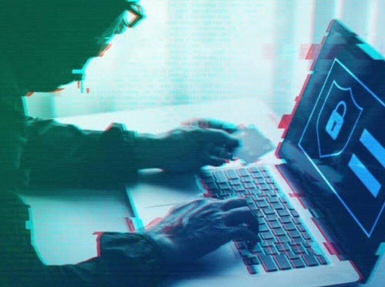 Detectan casos de hackeos en redes sociales