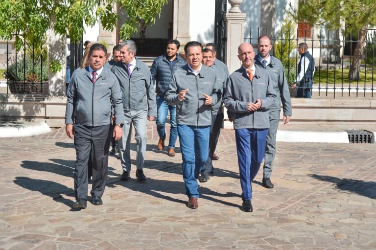 Empresa española confía en la visión de Esteban hacia el futuro, la tecnología y mano de obra de Durango