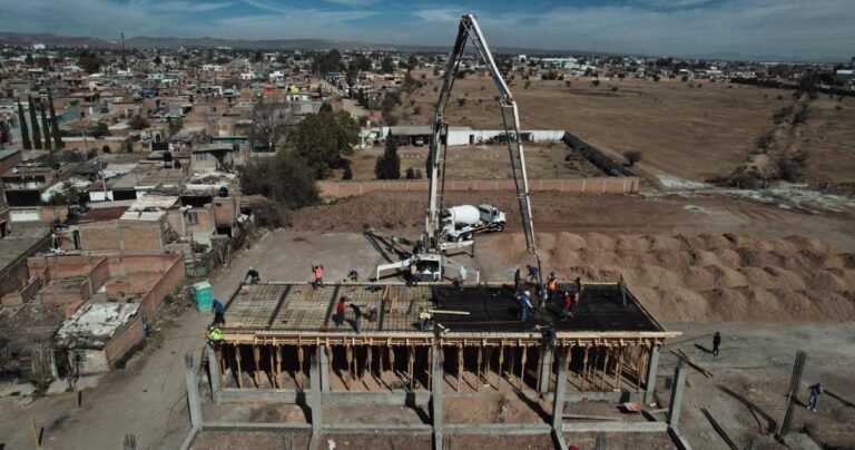 Avanza a paso firme la construcción del Hospital del Niño 460: Toño Ochoa