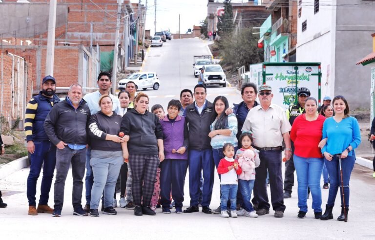 Por calles más limpias, vamos al millón en pavimentación: Toño Ochoa