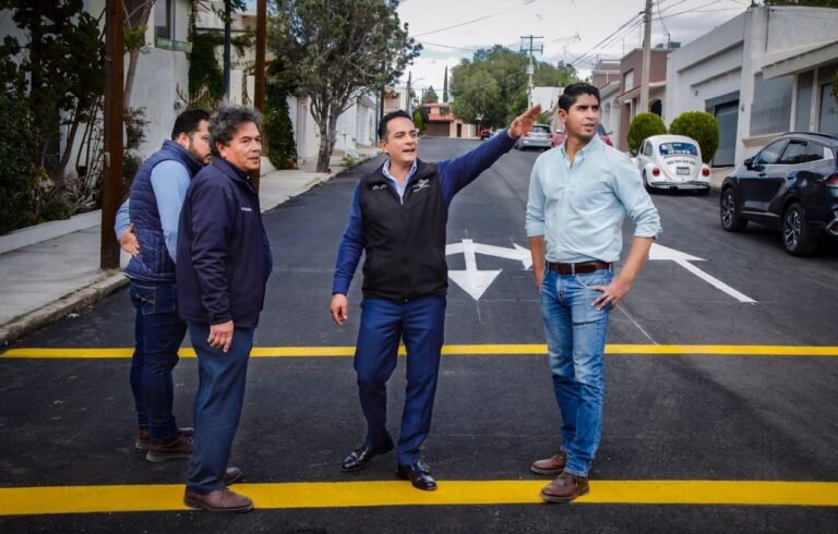 Vamos al millón en pavimentación con otra calle entregada: Toño Ochoa