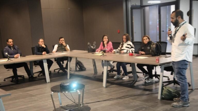 En el norte hacemos equipo por la gran familia duranguense: Toño Ochoa