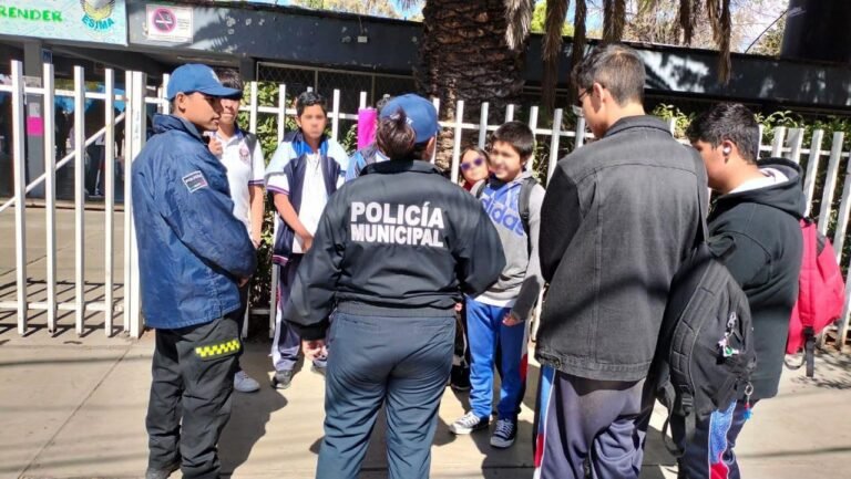 Más espacios de prevención en escuelas duranguenses: Toño Ochoa