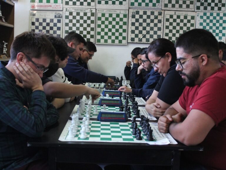 3 mil 900 pesos en premios