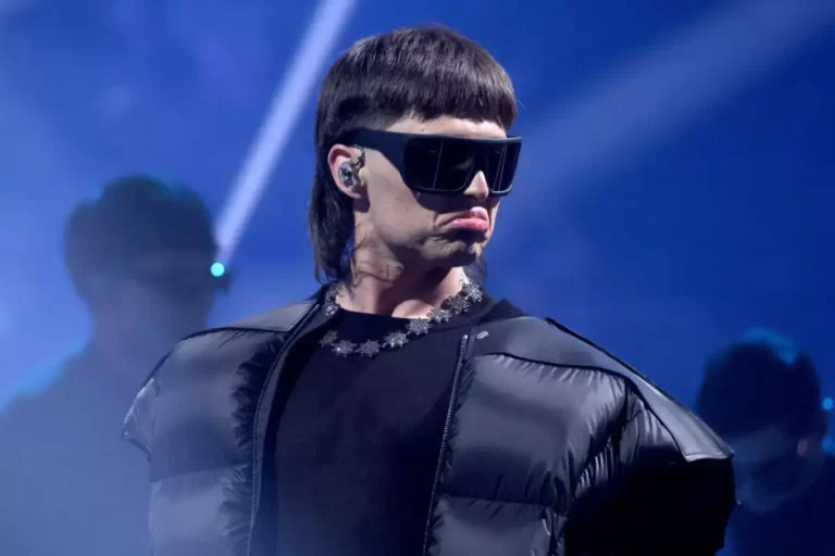 Peso Pluma entra presuntamente a clínica de rehabilitación