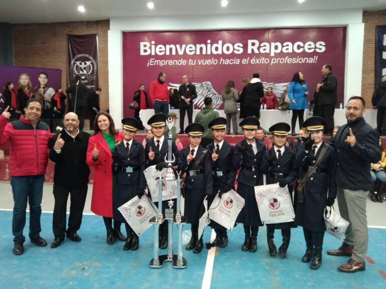 Éxito continuo de Escolta de la Escuela Primaria Emancipación Proletaria