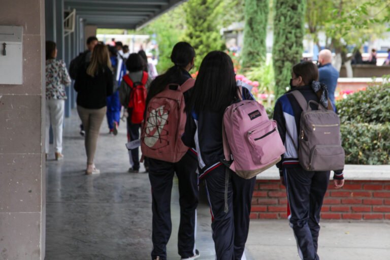 Implementa SEED protocolos para garantizar seguridad escolar