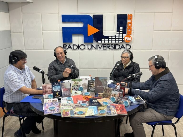 “Más allá de las letras” cumplió un año en Radio UJED 100.5 FM
