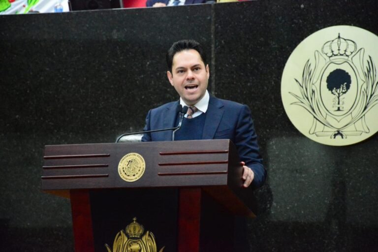 Plantea Alejandro Mojica enfocarse en el bienestar la gente