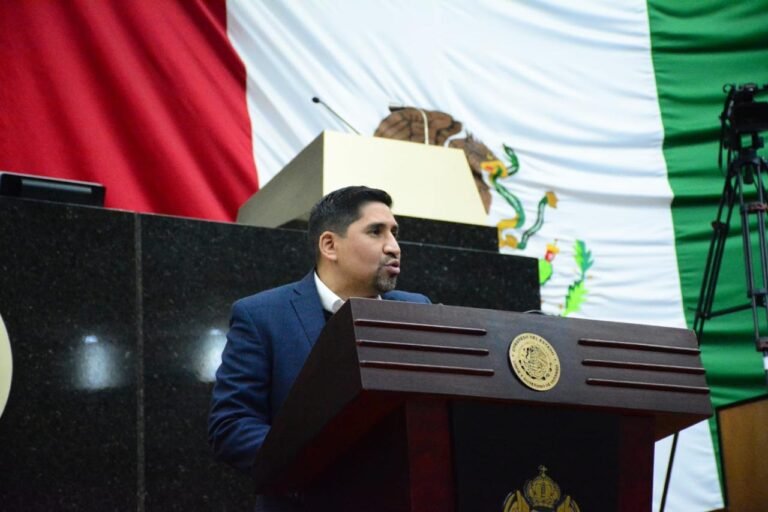 Deudores alimentarios fuera de cargos públicos: Fernando Rocha