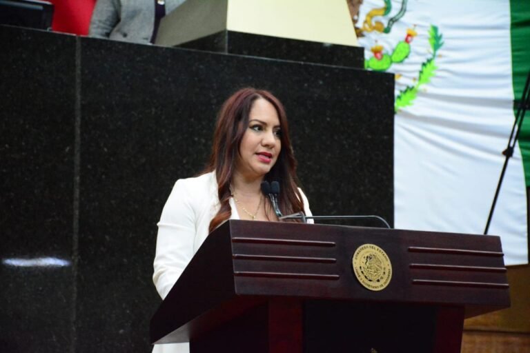 Abatir rezago legislativo es prioridad: Sandra Amaya