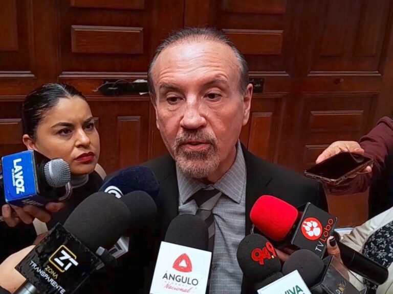 Más de mil automóviles de plataformas operan en la ciudad: SGG