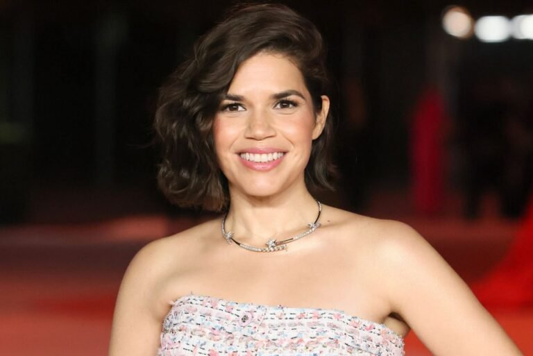 America Ferrera dirigirá su primera película