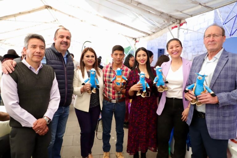 Realizan Feria del Empleo para la Mujer