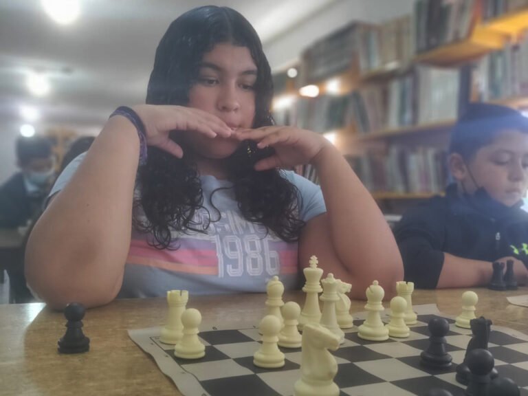 4 mil pesos en premios