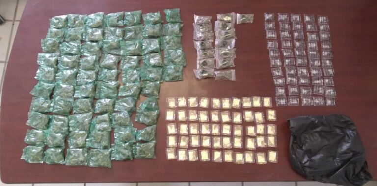 Aseguran bolsa con marihuana, cocaína y cristal en Lerdo