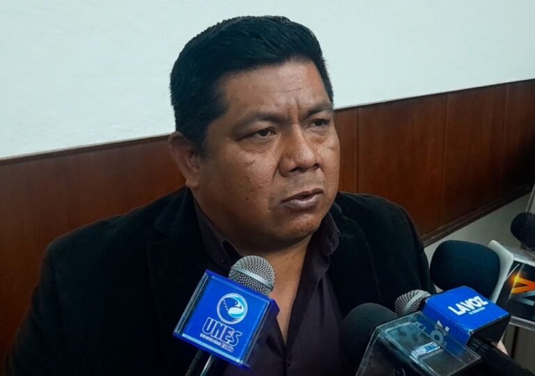 Urge reestructurar caminos hacia comunidades: Bernabé Aguilar