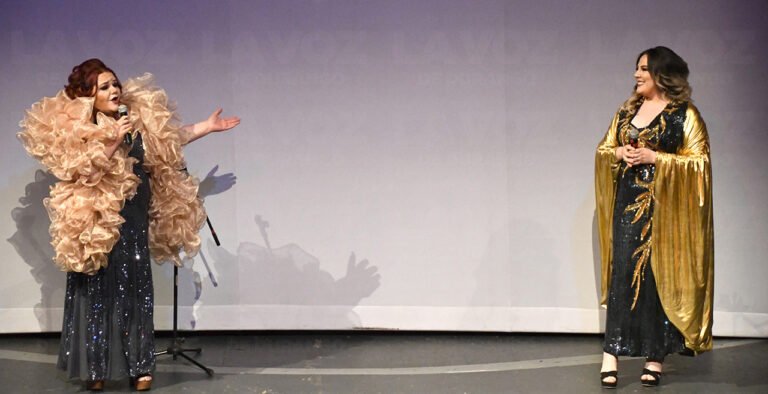 Son extraordinarias, son… Voces de Mujer