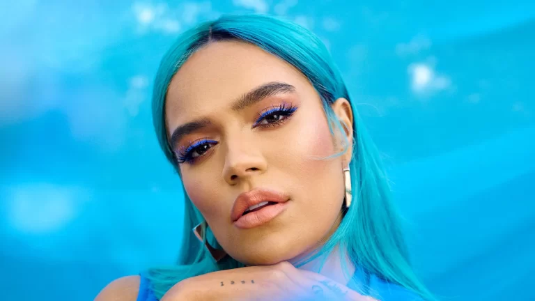 Karol G es la primera latina en recibir el máximo premio de los Billboard femeninos