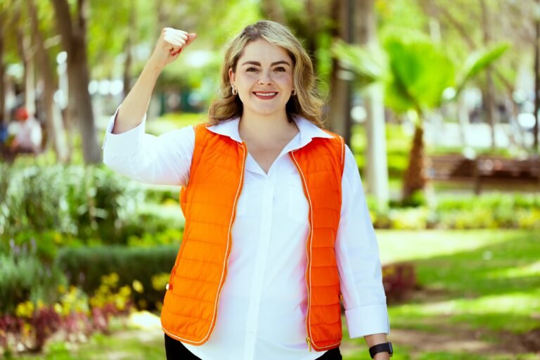 ¡Por la Igualdad y los Derechos de las Mujeres!: MC