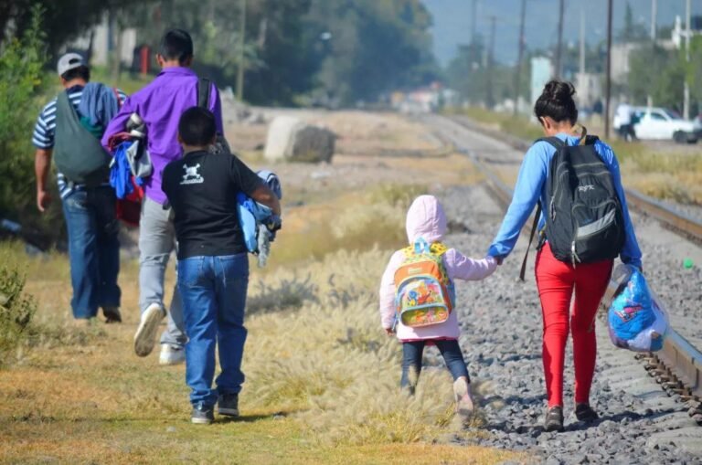 Hasta el 60% de duranguenses migra a EU ante sequía y economía complicada