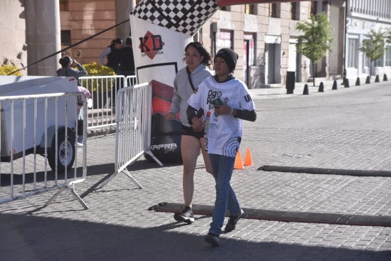 Recorren duranguenses 5 y 10 kilómetros