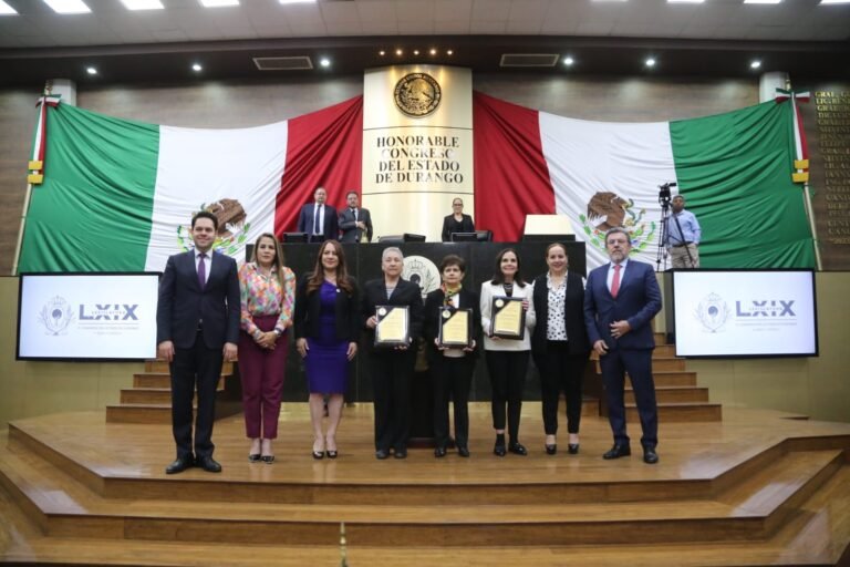 Reconoce Congreso a mujeres destacadas con la medalla Hermila Galindo