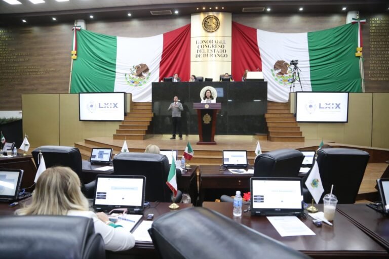 Urge mayor protección a mujeres choferes: Paty Jiménez