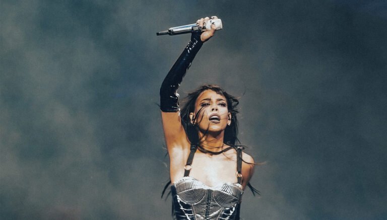 Danna Paola da giro a su carrera, ¡se cambia el nombre!