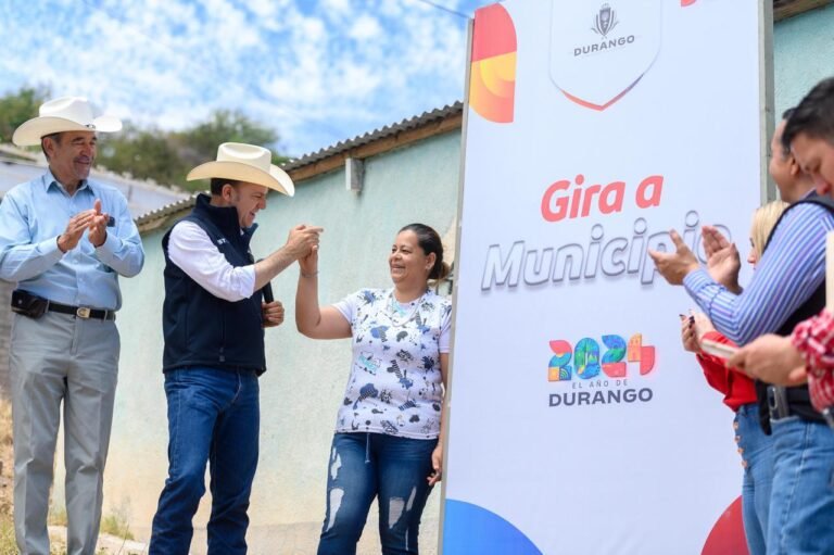 Supervisa Gobernador obras en Santa María del Oro