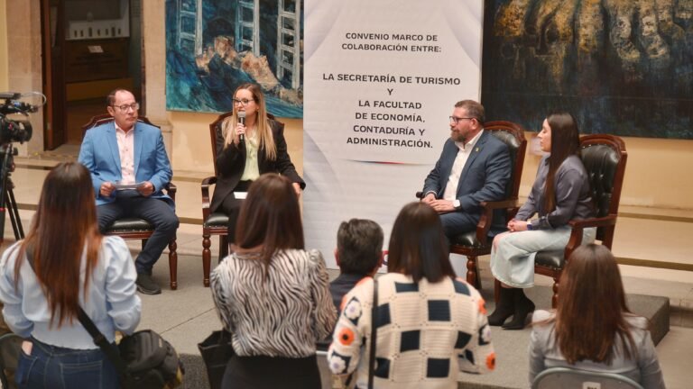 Traducirán docentes y alumnos a turistas para Eclipse Solar Total