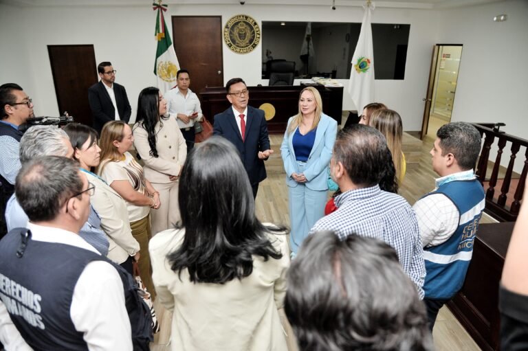 Comparten experiencias con la impartición de justicia en favor de menores