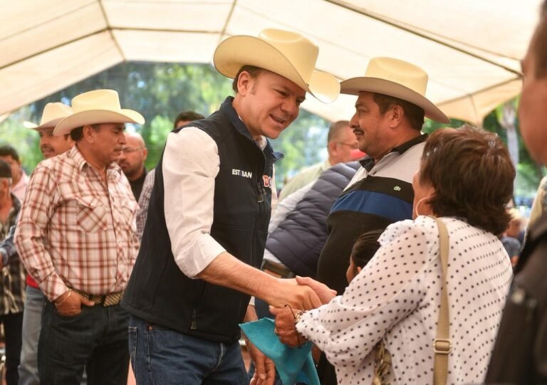 Reciben laguneros obras y apoyos para enfrentar la sequía