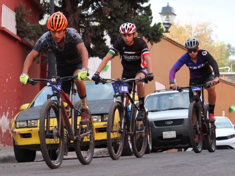 Vuelta a la Santa Cruz