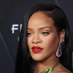 9 RIHANNA.jpg