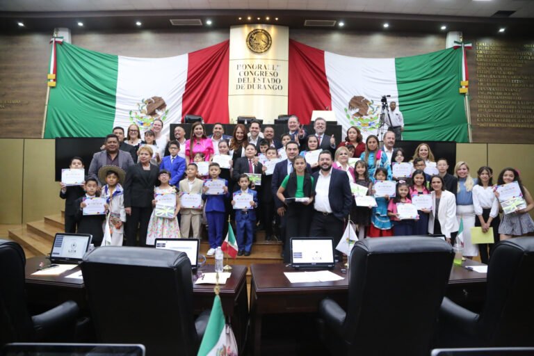 Diputados locales reconocen a la niñez duranguense