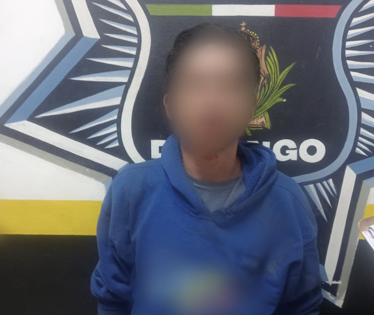 Daña vehículo a propósito en la colonia Los Ángeles