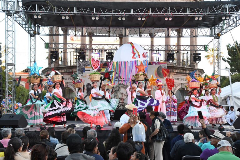 Grupos Folklóricos Raíces de Mi Tierra, Zimatlán y Galguez Laxá muestran la esencia de Oaxaca