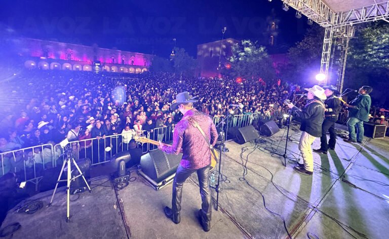 Caballo Dorado la rompe con más de 15 mil personas en Durango