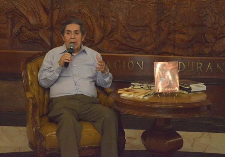 Juan Emigdio Pérez invitado especial a “Durango en Voz de sus Autores”