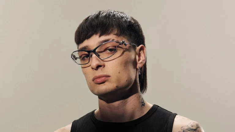 Peso Pluma logra Récord Guinness