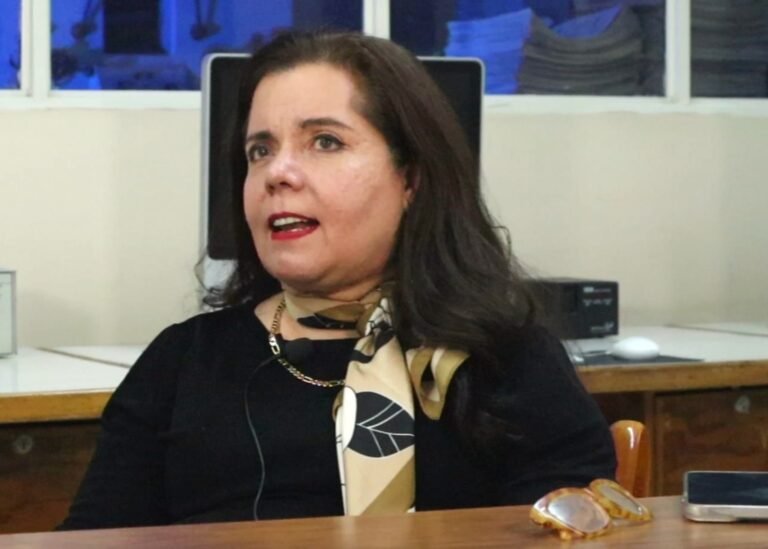 Más allá de la productividad en las empresas está la dignidad: Lorena Hernández