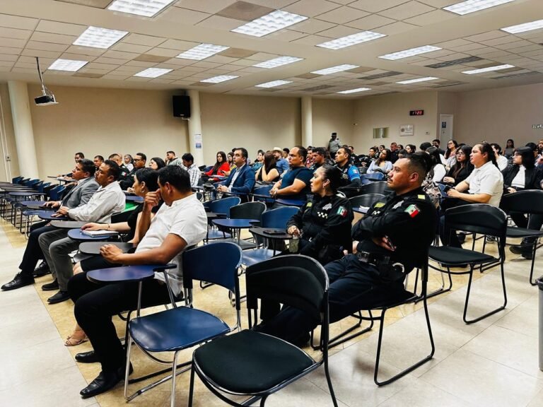 Se capacitan policías por el bien de la ciudadanía