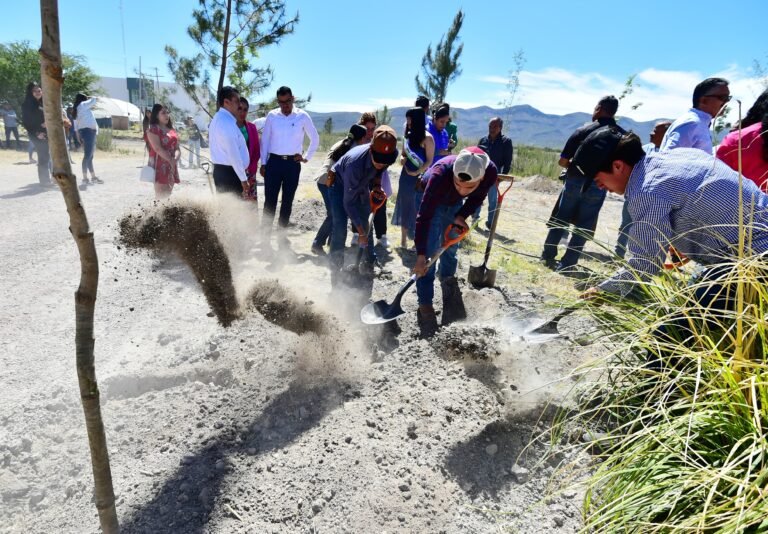 Cuenta Durango con más espacios verdes: Toño Ochoa