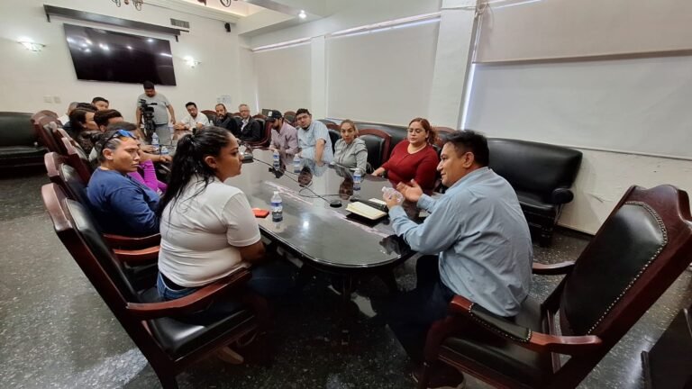 Más de 500 trabajadores de salud despedidos por la Federación; colapsa sistema local