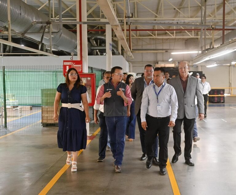 Inaugura Gobernador otra empresa; ahora en Tlahualilo